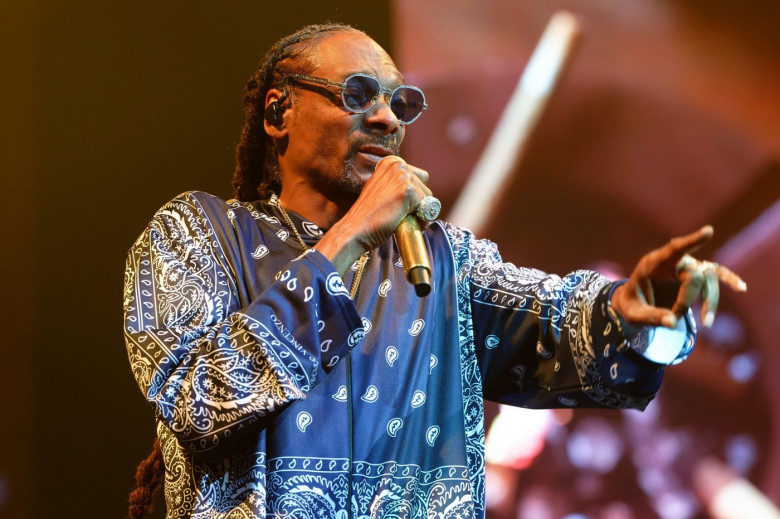 Cologne, Germany. 21st Sep, 2023. Rapper Snoop Dogg is on stage during a concert at Lanxess Arena. Credit: Henning Kaiser/dpa/Alamy Live News