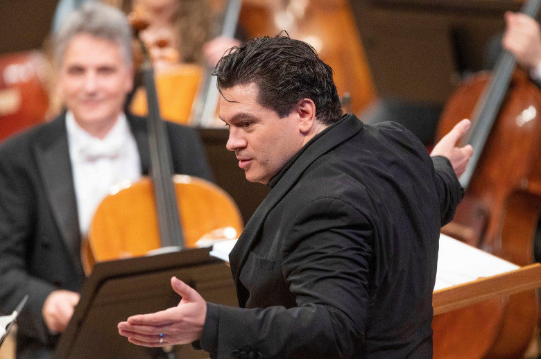 Cologne, Deutschland. 28th Oct, 2022. Cristian MACELARU, ROM, musician, chief conductor, conducts the WDR Symphony Orchestra, anniversary concert on the occasion of the 75th anniversary of the WDR Symphony Orchestra and WDR Radio Choir, October 28th, 2022