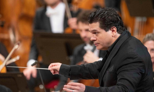 Cologne, Deutschland. 28th Oct, 2022. Cristian MACELARU, ROM, musician, chief conductor, conducts the WDR Symphony Orchestra, anniversary concert on the occasion of the 75th anniversary of the WDR Symphony Orchestra and WDR Radio Choir, October 28th, 2022