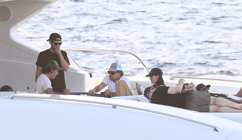 *PREMIUM-EXCLUSIVE* *MUST CALL FOR PRICING* Leonardo DiCaprio suffers a jellyfish bite while at sea with his girlfriend Vittoria Ceretti and a host of celebrity friends aboard a yacht in Sardinia.