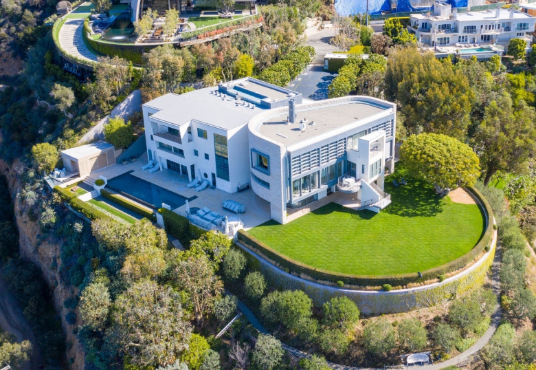 *EXCLUSIVE* Tom Hanks and Rita Wilson's sprawling Pacific Palisades mansion. The couple's home was recently burglarized **FILE PHOTOS**