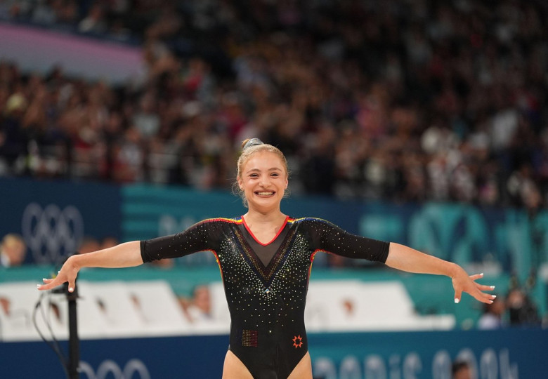 Paris, France. 1 January, 2024.  Sabrina Maneca-Voinea (Romania) competes during the balance beam  at Bercy Arena, Paris, France. Credit: Ulrik Pedersen/Alamy