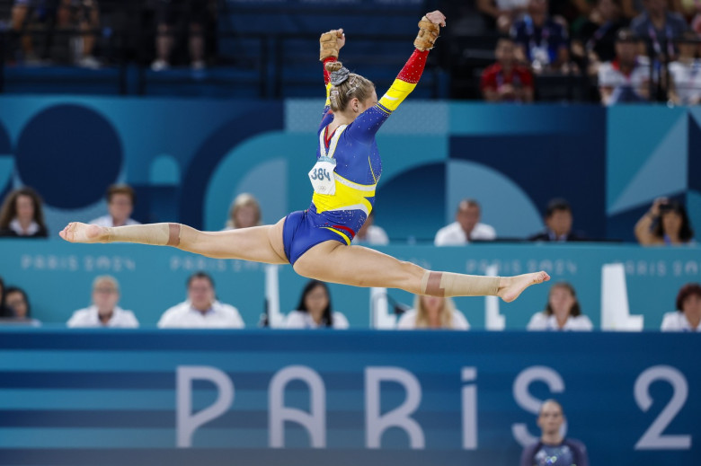 Paris 2024: Women's Artistic Gymnastics: USA Wins Gold