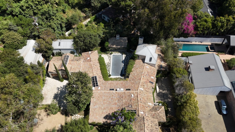 *EXCLUSIVE* Ben Affleck buys the house next door to Diane Keaton in Pacific Palisades