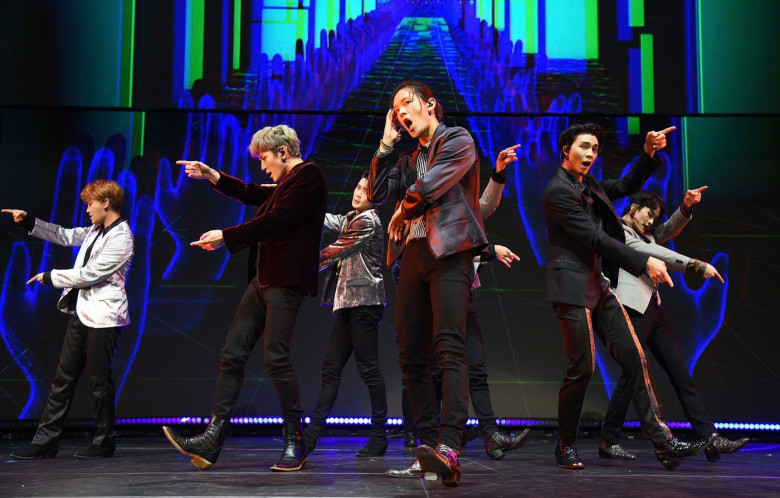 SAN JOSE, CALIFORNIA - DECEMBER 5: NCT 127 - Taeyong, Taeil, Yuta, Jaehyun, Winwin, Mark, and Haechan perform during POPTOPIA 2019 at SAP Center on December 5, 2019 in San Jose, California. Photo: imageSPACE/MediaPunch