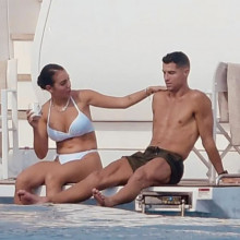 (FOTO) Cristiano Ronaldo surprins in ipostaze fierbinti alaturi de Georgina Rodriguez