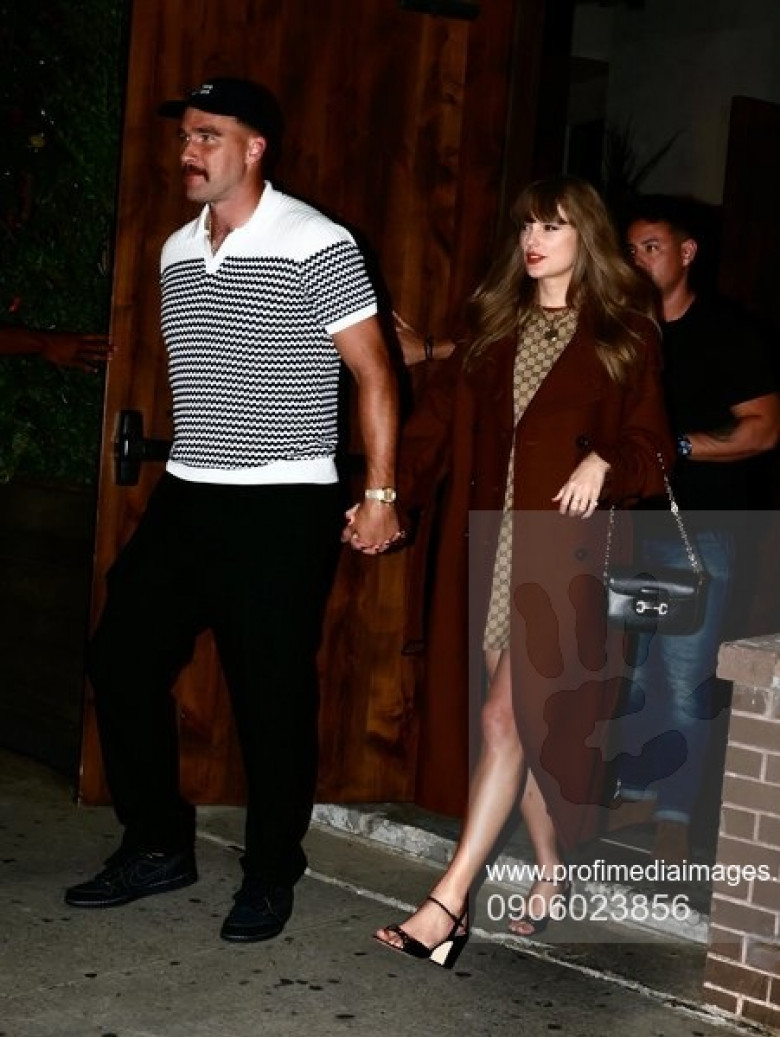 *EXCLUSIVE* Taylor Swift and Travis Kelce Exit Dinner After Double Date with Patrick and Brittany Mahomes in NYC!