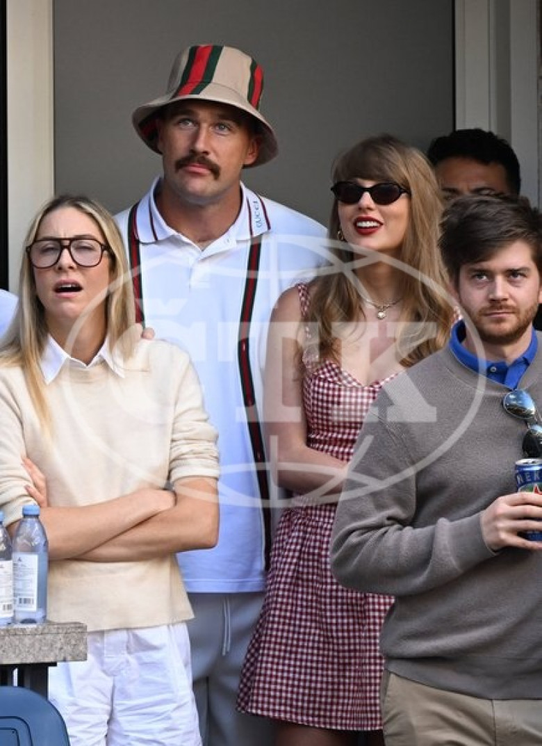 FLUSHING NY- SEPTEMBER 08: Taylor Swift and Travis Kelce are seen watching Jannik Sinner Vs Taylor Fritz during the men™