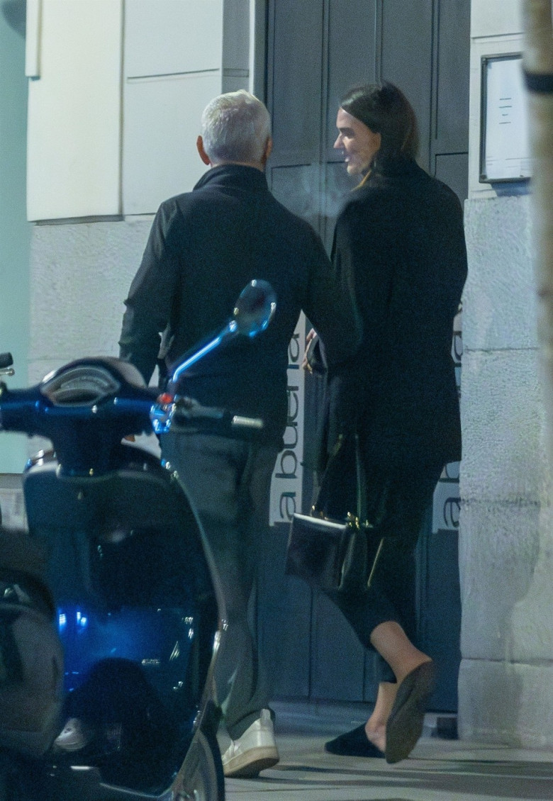 *PREMIUM-EXCLUSIVE* *MUST CALL FOR PRICING* The American actor and film director Sean Penn packs on the PDA with a new, younger looking girlfriend believed to be the actress Valeria Nicov seen during a night out in Madrid, Spain. *PICTURES TAKEN ON THE 04