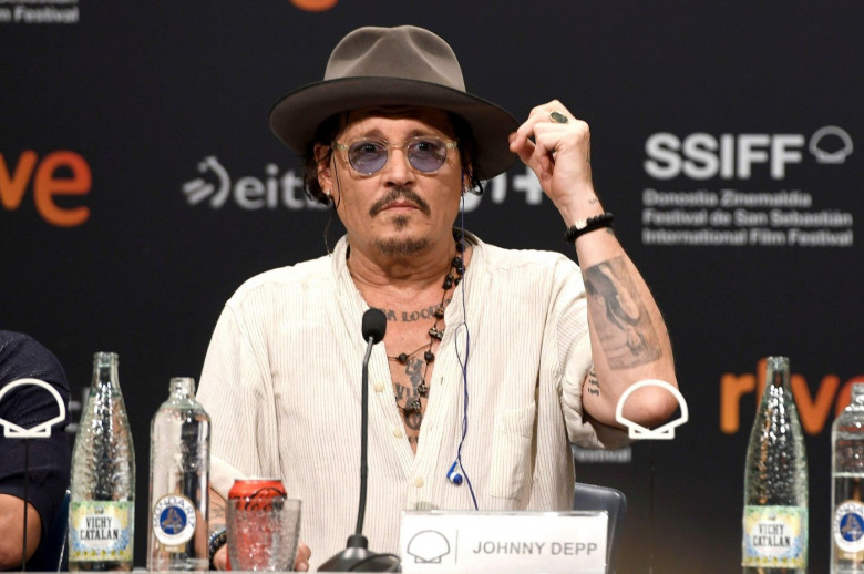 Johnny Depp bei der Pressekonferenz zum Kinofilm 'Modi - Three Days on the Wings of Madness' auf dem 72. Internationalen Filmfestival San Sebastian / Festival Internacional de Cine de San Sebastin im Kursaal. San Sebastian, 24.09.2024