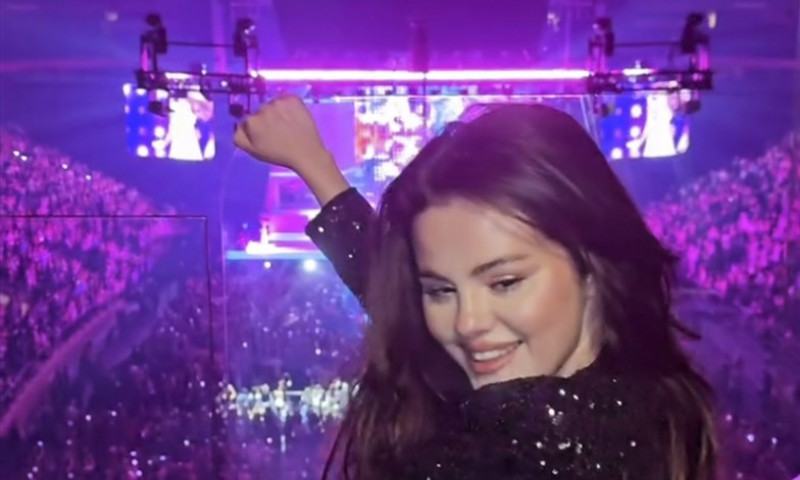 (VIDEO) Selena Gomez danseaza provocator in bratele unui alt barbat decat Benny Blanco