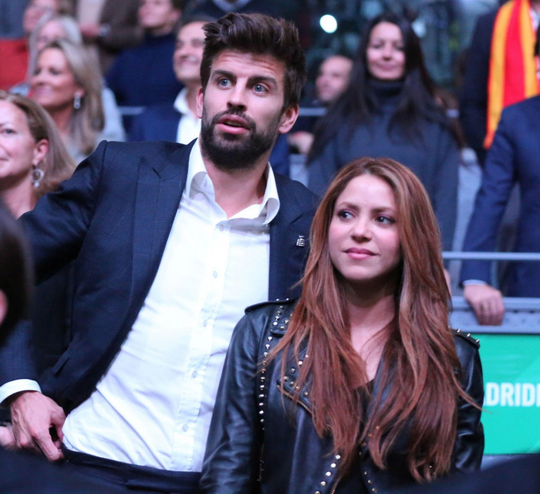 24 November 2019, Spain, Madrid: The Director of the organization Gerard Piqu and his wife, the singer, Shakira, during the final of the tournament between Spain and Canada, in Madrid, Spain, November 24th, 2019. Photo: Czaro De Luca Photo: Cezaro De Luca