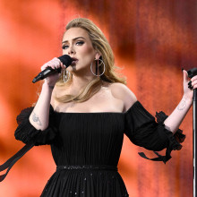 Adele a dezvaluit recent ca a ramas temporar fara auz la o ureche in urma unei infectii severe: „A fost mai dureroasa decat nasterea”.