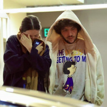 Benny Blanco o protejeaza pe Selena Gomez de paparazzi, dupa atacurile online legate de silueta ei: „Nu-mi pasa ca nu arat ca un model...”