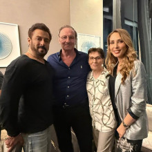Iulia Vântur și Salman Khan, apariție rară în public. Cei doi au fost prezenți la înmormântarea unui culturist celebru din India
