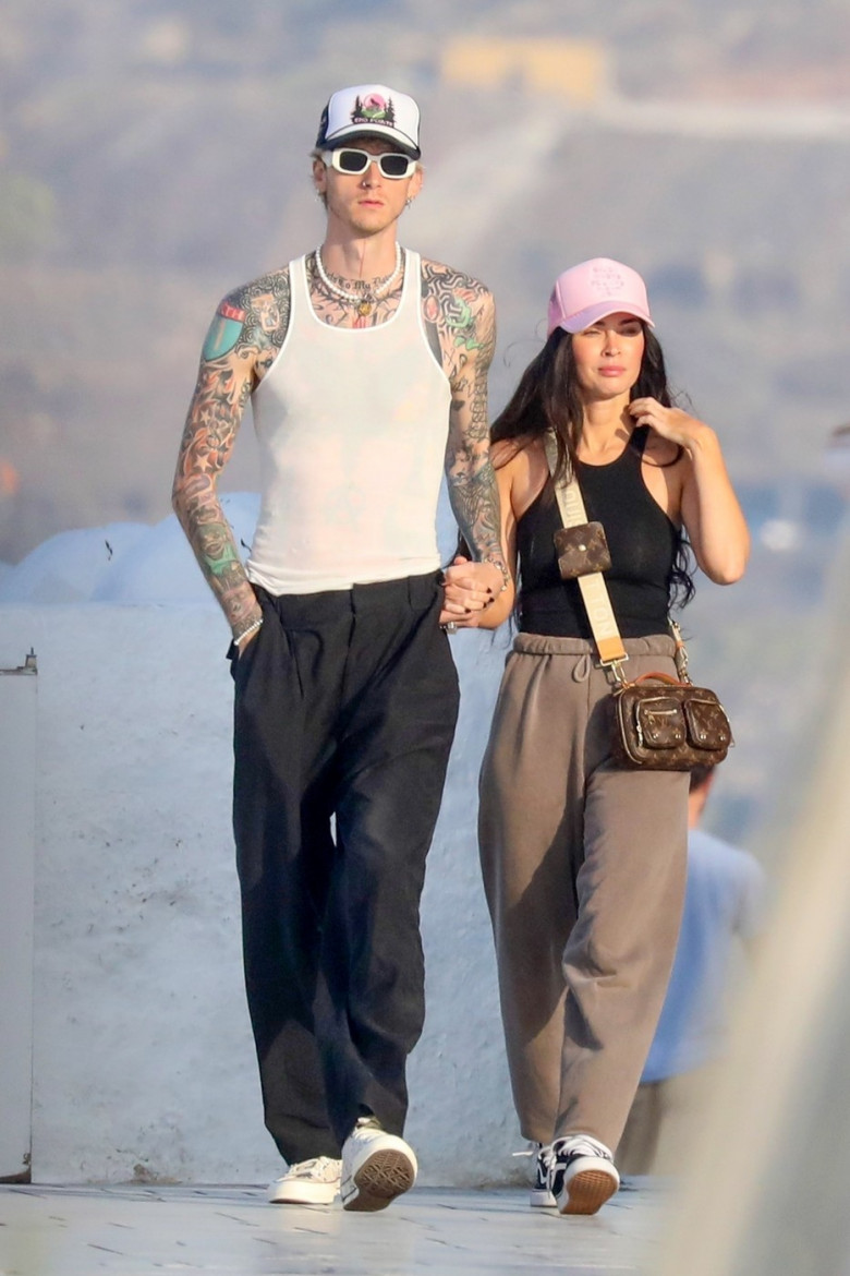 *EXCLUSIVE* Megan Fox and MGK take their love to new heights as they vacation together in Greece! **WEB EMBARGO UNTIL 4:10 pm et on November 9, 2021** - ** WEB MUST CALL FOR PRICING **