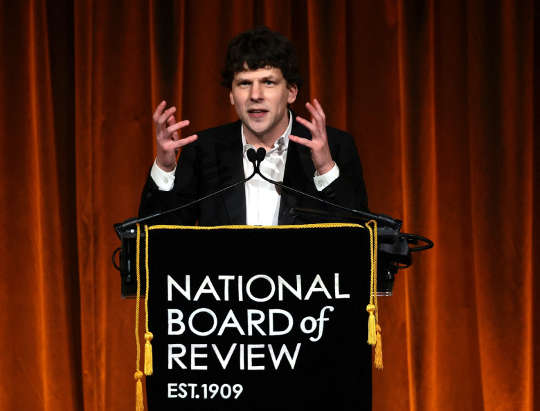 jesse-eisenberg (2)