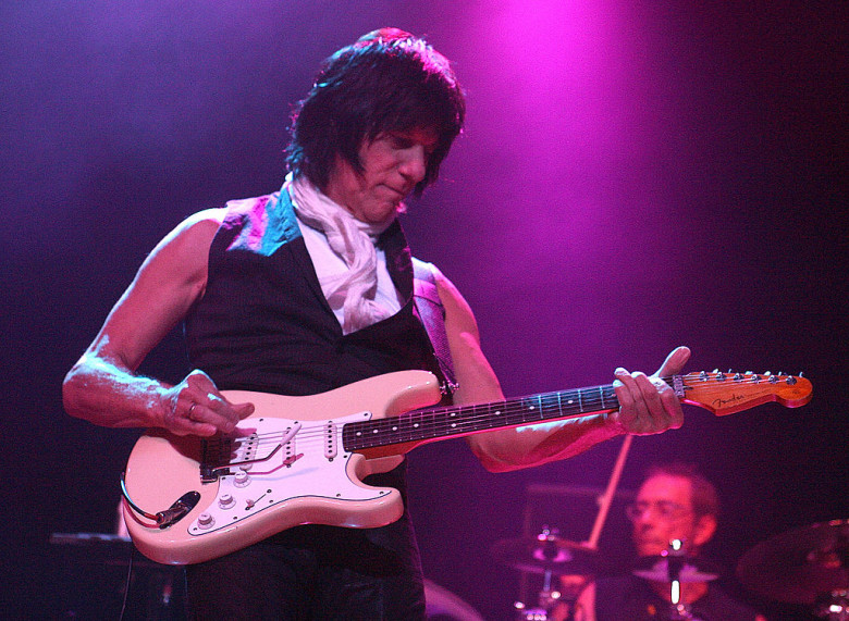 Jeff Beck Plays Perth