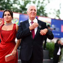 Romina Gingașu își lansează propriul brand de cosmetice. Piero Ferrari i-a făcut o surpriză la ședința foto