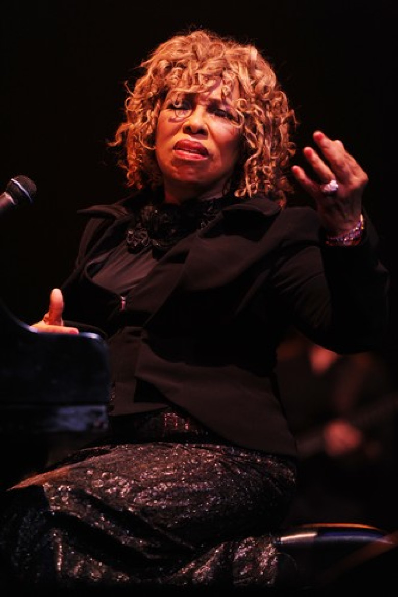 FILE PHOTOS: Roberta Flack Dies Aged 88