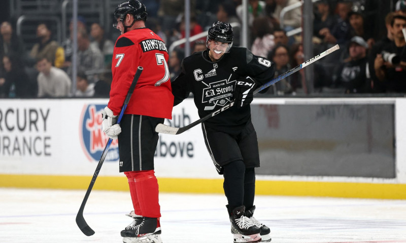 Justin Bieber are planuri mari cu fiul său, Jack. Ce dezvăluiri a făcut artistul în pauza unui meci de hockey