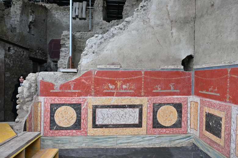 Presentation at the Regio IX of the Pompeii excavations