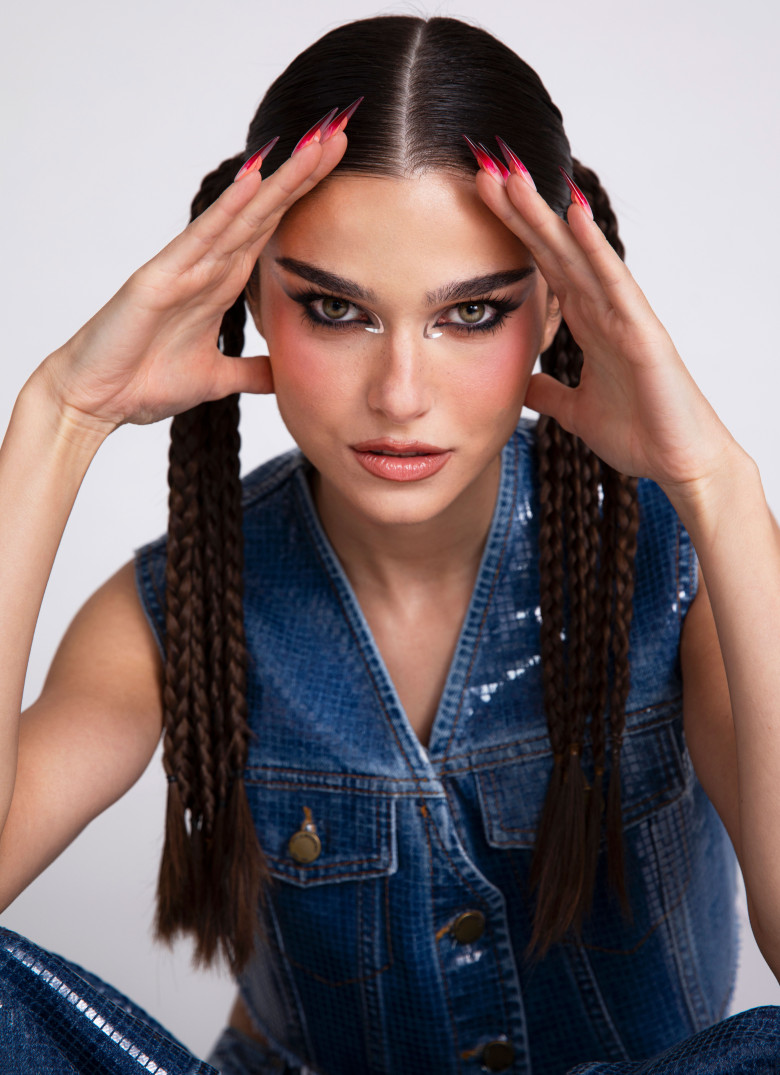 03_10_2024_TheoRose1689web