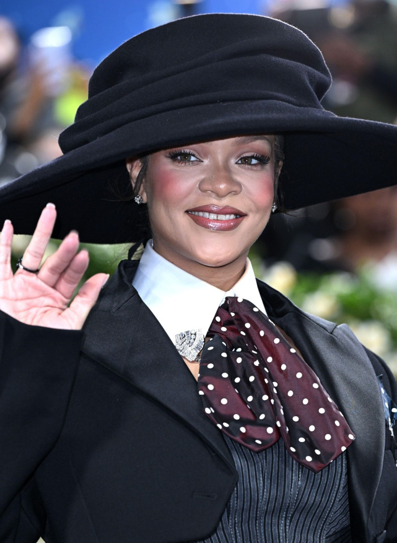 New York, USA. May 5th, 2025. Rihanna at the 2025 Costume Institute Benefit Gala celebrating the opening of the exhibition Superfine, Tailoring Black Style. Held at The Metropolitan Museum of Art. Credit: Doug Peters/EMPICS/Alamy Live News