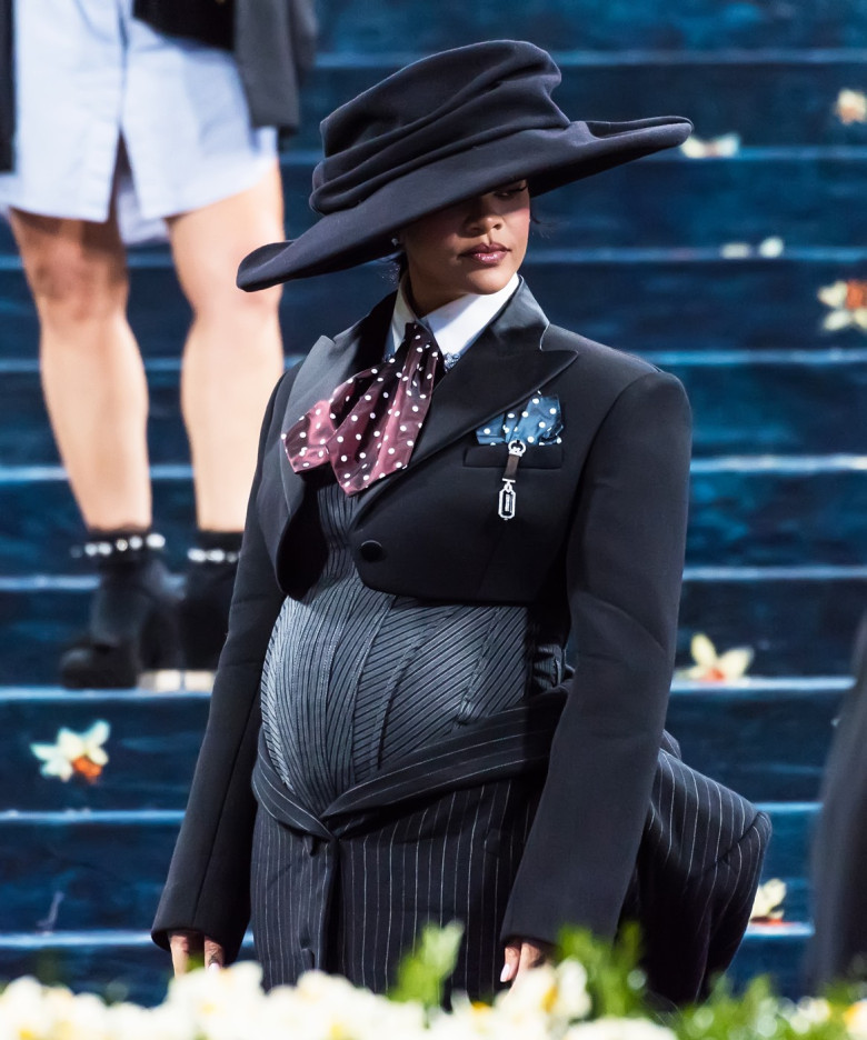 Pregnant Rihanna Debuts Baby Bump on The 2025 Met Gala Celebrating "Superfine: Tailoring Black Style" -  5 May 2025