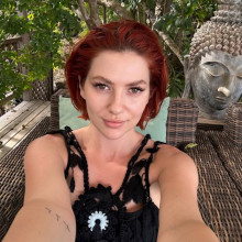 Lidia Buble, criticată dur după o poză topless: „Oare părinții tăi, când o să vadă poza, ce crezi că o să fie în sufletul lor?”