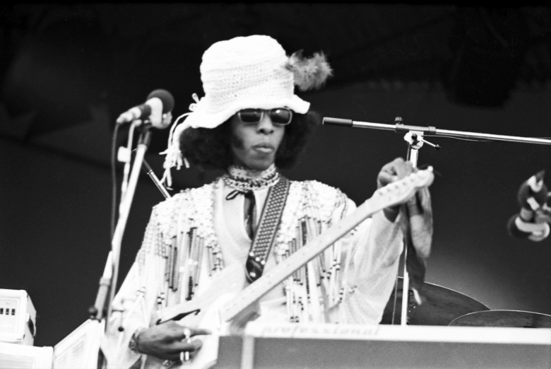 Isle of Wight Festival 1970: SLY AND THE FAMILY STONE Preform