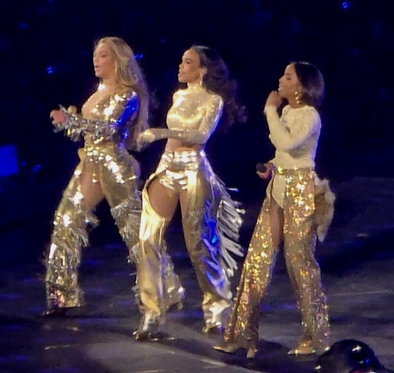 Destiny's Child Reunites At Beyonc??s Final Concert In Las Vegas And Leads Crowd In ?Mute? Challenge - 28 Jul 2025