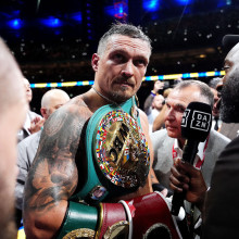 Oleksandr Usyk îl învinge pe Daniel Dubois prin KO și rămâne campion mondial absolut la categoria grea