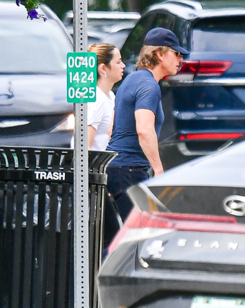 EXCLUSIVE: Tom Cruise and Ana de Armas Appear to Confirm Romantic Relationship on Weekend Get-A-Way in Vermont