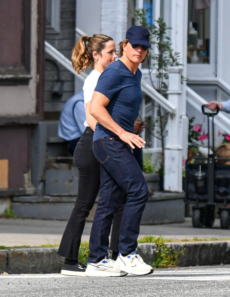 EXCLUSIVE: Tom Cruise and Ana de Armas Appear to Confirm Romantic Relationship on Weekend Get-A-Way in Vermont