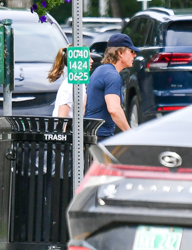 EXCLUSIVE: Tom Cruise and Ana de Armas Appear to Confirm Romantic Relationship on Weekend Get-A-Way in Vermont