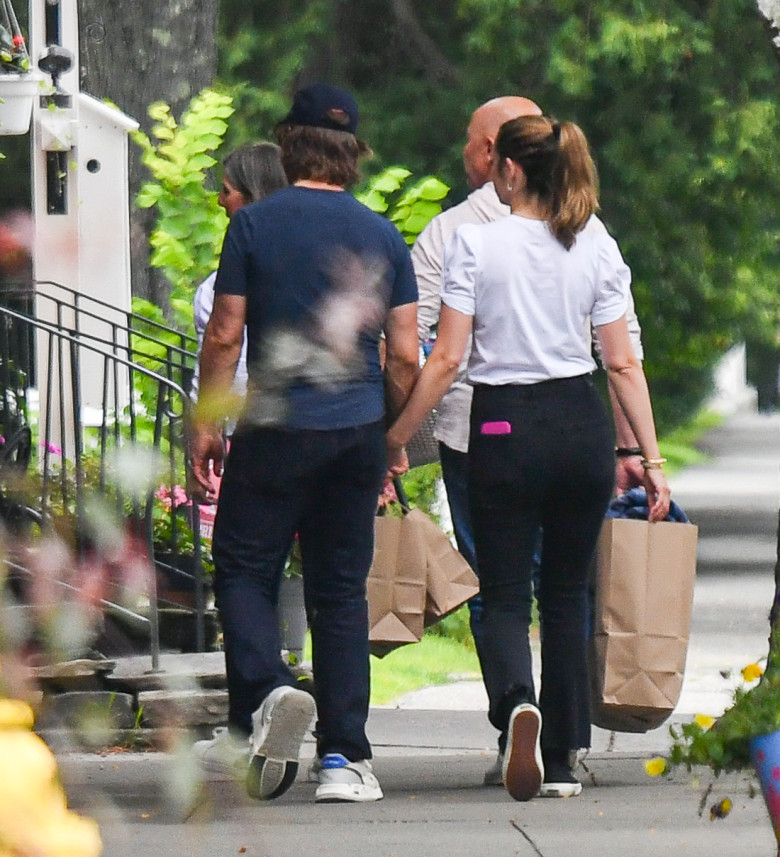 EXCLUSIVE: Tom Cruise and Ana de Armas Appear to Confirm Romantic Relationship on Weekend Get-A-Way in Vermont