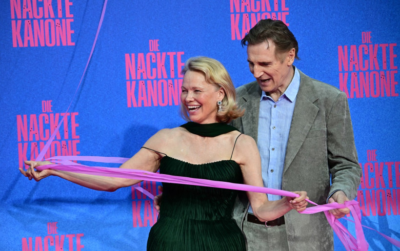 pamela-anderson-liam-neeson (7)
