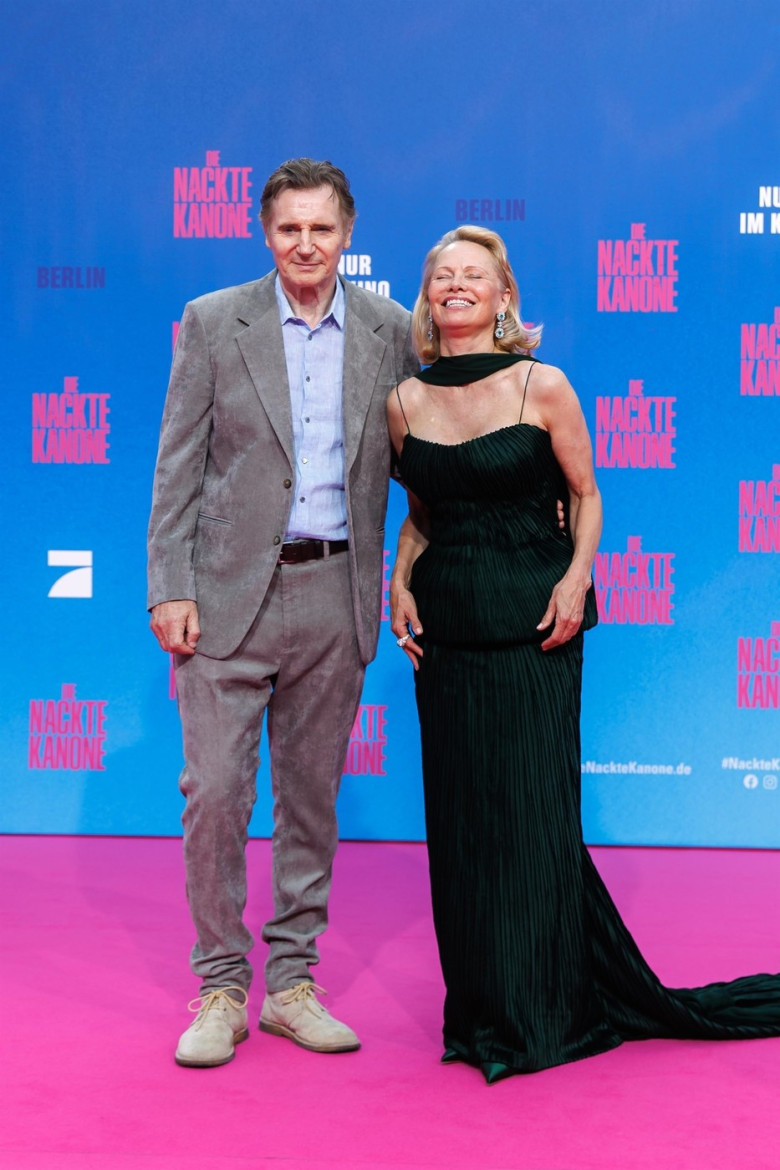 Pamela Anderson joins Liam Neeson at Berlin premiere of 'Naked Gun'
