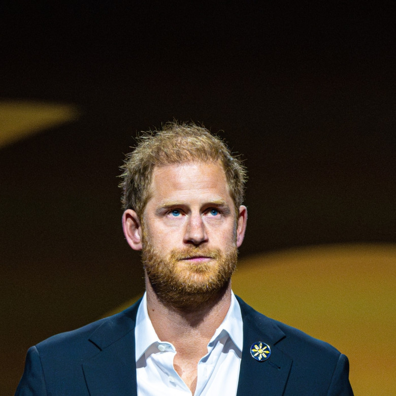 Meghan Markle celebrates 44th birthday! **FILE PHOTOS**