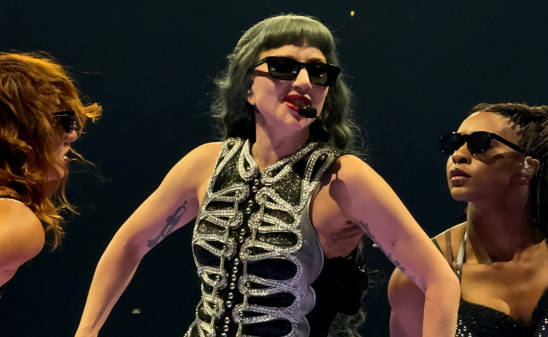 Lady Gaga plays piano and performs in Las Vegas for The Mayhem Ball Tour