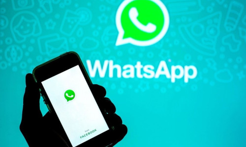 Social Media illustrations on smartphones in Spain - 31 Mar 2021