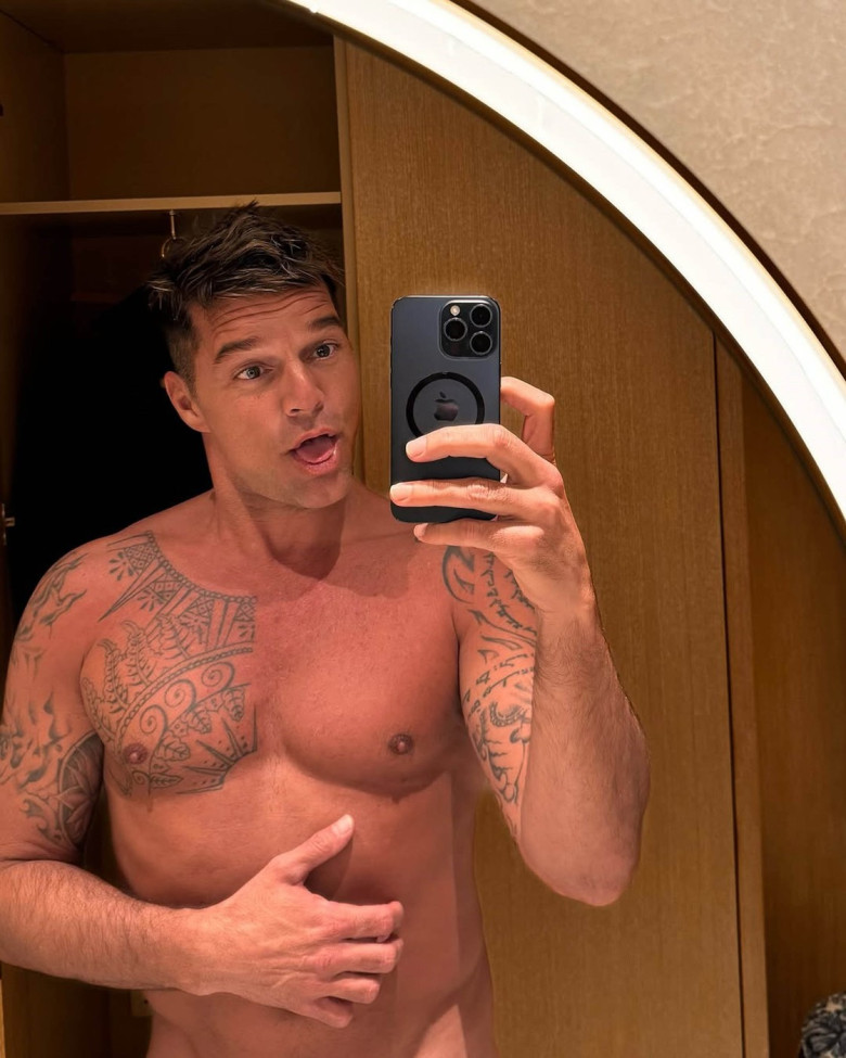 Celebrity Selfies