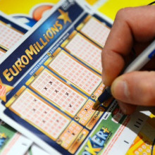 Mega jackpot de 250 de milioane de euro câștigat în Franța. Cel mai mare premiu din istoria loteriei franceze