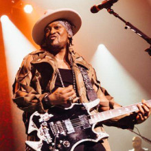 D’Angelo, legenda muzicii neo-soul, a murit la 51 de ani. „Lăsați lumea să-i celebreze darul muzicii