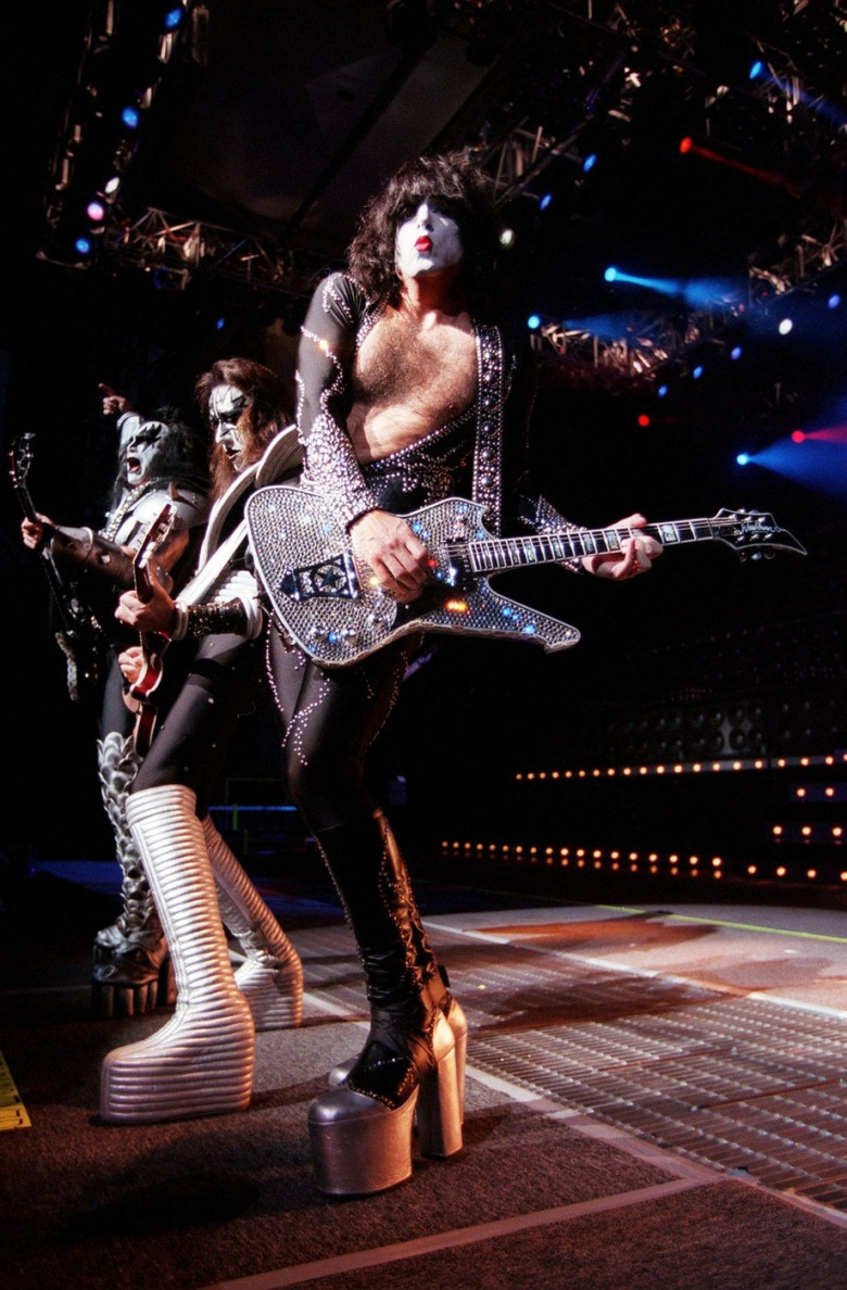 News Archive - May 23, 2000