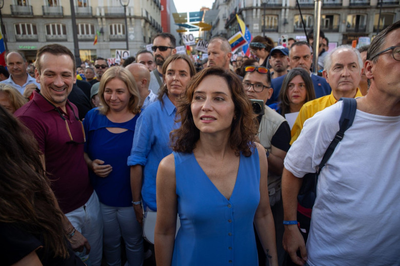 Madrid, Spain. 17th Aug, 2024. The president of the Community of Madrid, Isabel Díaz Ayuso, takes part in the "Rally for the Truth of Venezuela" convened worldwide, this Saturday at the Puerta del Sol, in Madrid. Thousands of people are participating this
