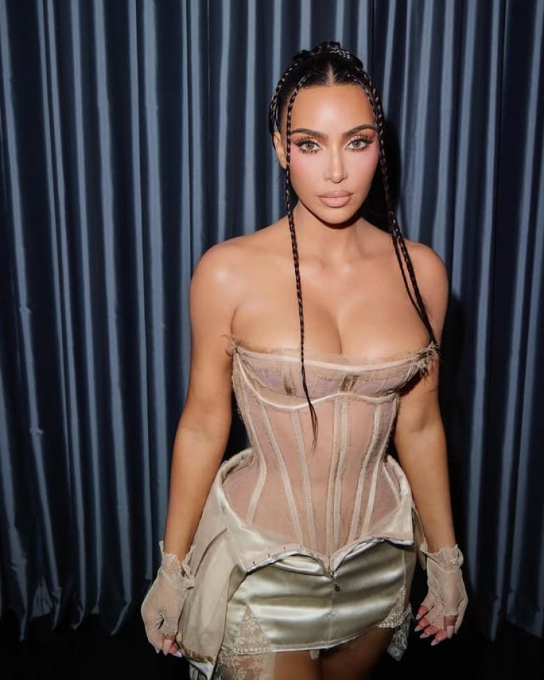 kim-kardashian (23)