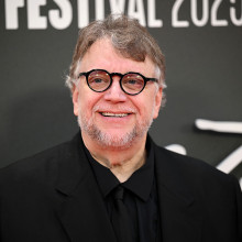 Guillermo del Toro spune că mai bine moare decât să folosească inteligența artificială în filmele sale