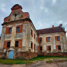 O mănăstire veche de 400 de ani a fost vândută la prețul unei pizza. Noul proprietar vrea să o transforme într-o clinică de lux